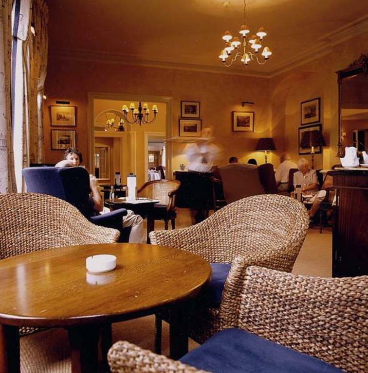 George Hotel By Greene King Inns Хънтингдън Екстериор снимка